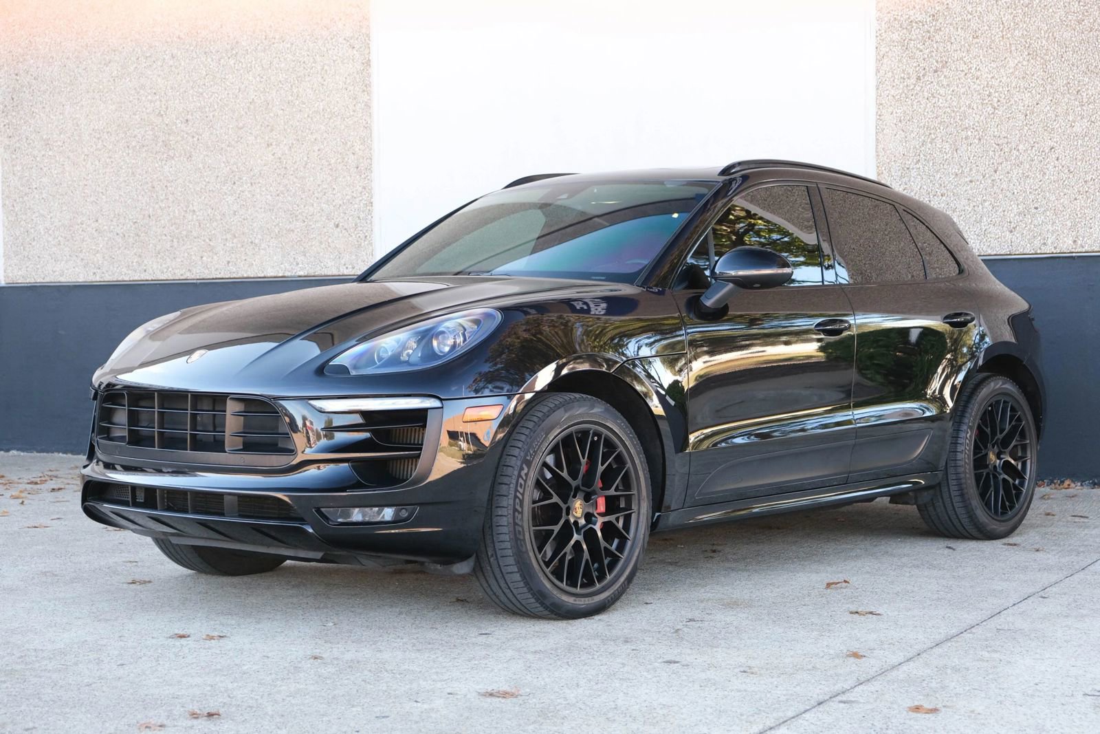 Used 2017 Porsche Macan GTS w/ Premium Package Plus image 5