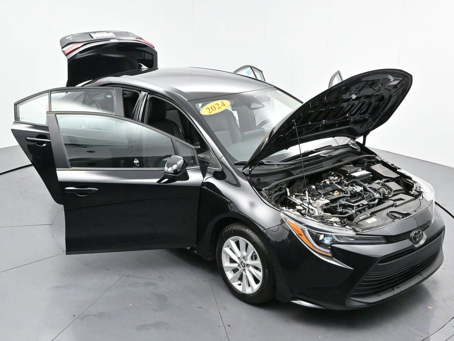 Used 2024 Toyota Corolla LE w/ LE Convenience Package image 40