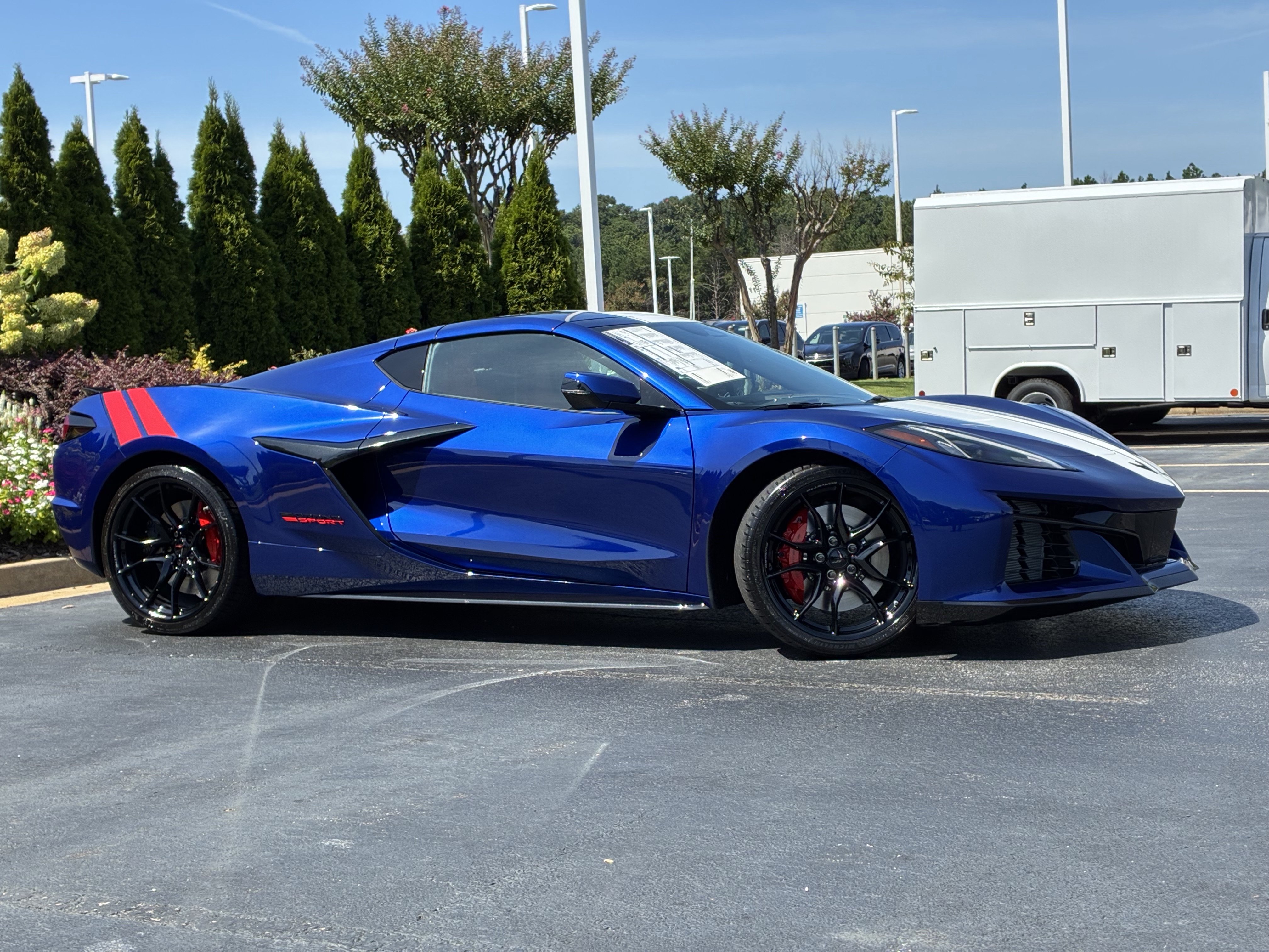 New 2027 Chevrolet Corvette Grand Sport w/ Z52 Sport Performance Package RWD image 3