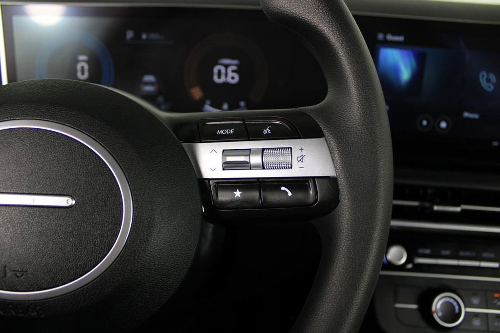 Certified 2026 Hyundai Tucson SE image 24