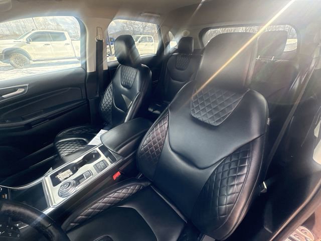 Used 2023 Ford Edge Titanium image 20