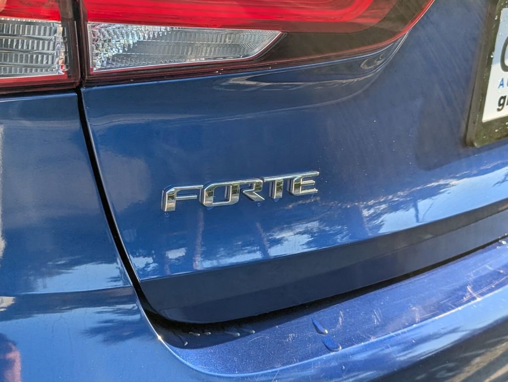 Used 2018 Kia Forte LX w/ LX Popular Package image 14