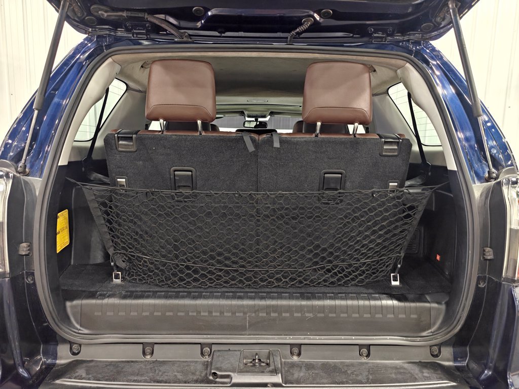 Used 2018 Toyota 4Runner Limited AWD/4WD image 31