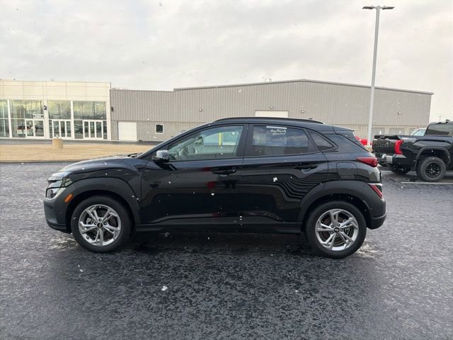 Used 2023 Hyundai Kona SEL w/ Cargo Package image 4