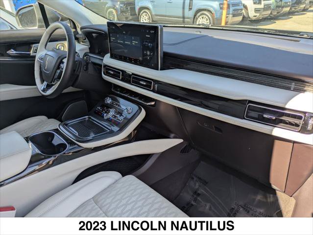 Certified 2023 Lincoln Nautilus Black Label w/ Class II Trailer Tow Package AWD/4WD image 27