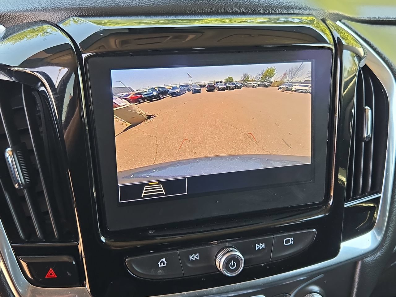 Used 2021 Chevrolet Traverse LT AWD/4WD image 24