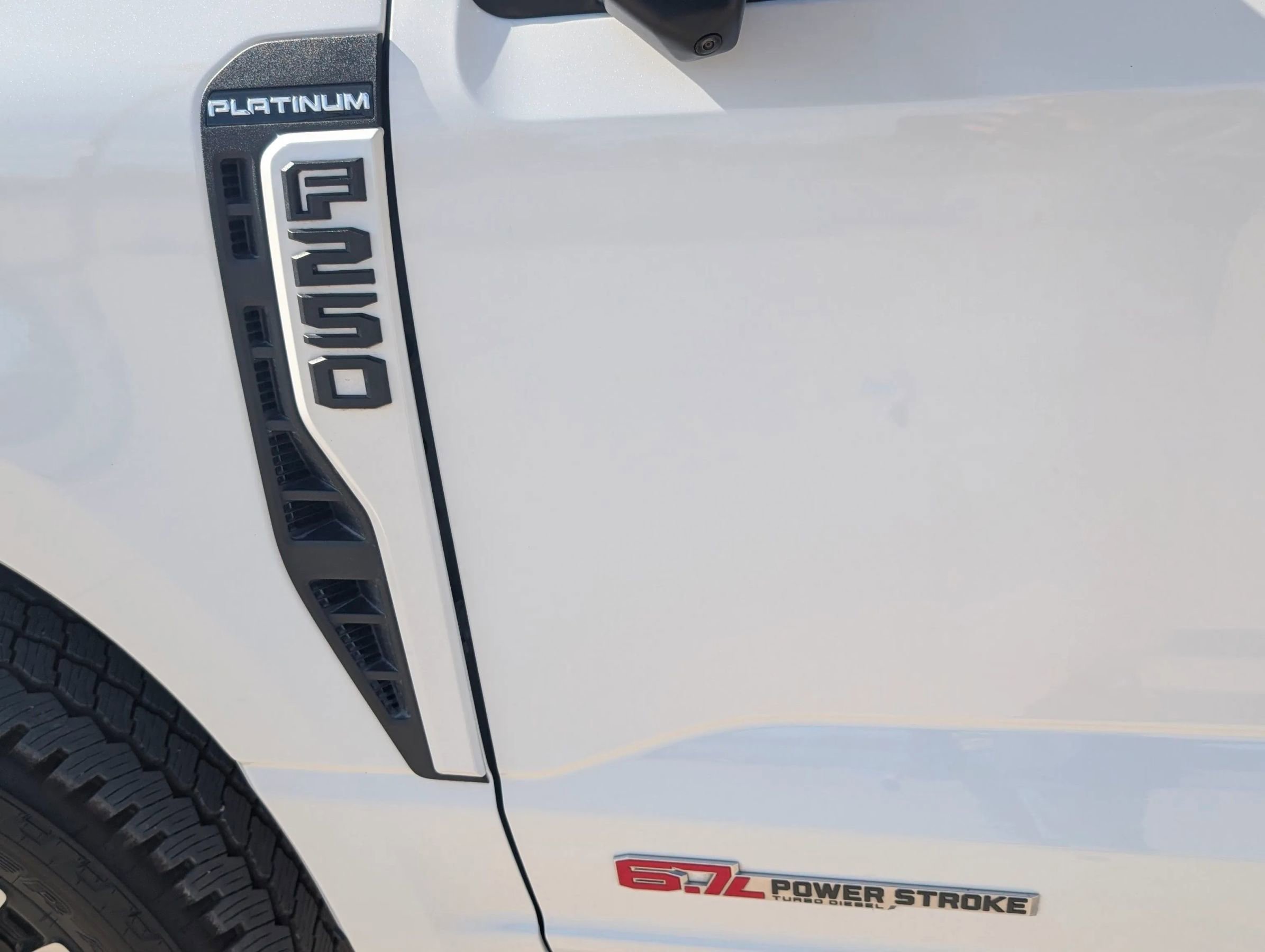 Used 2025 Ford F250 Platinum w/ Platinum Plus Package image 28