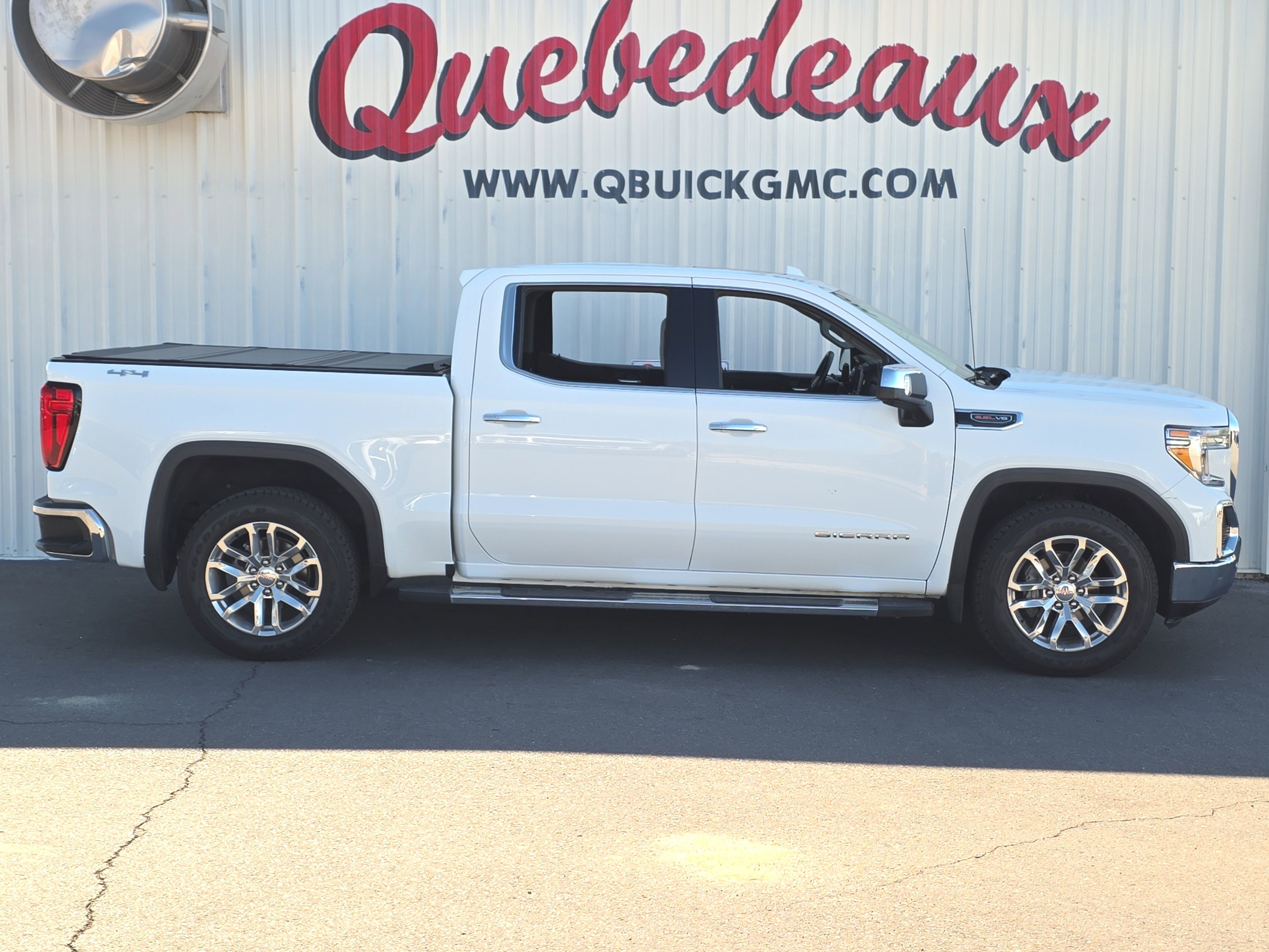Used 2019 GMC Sierra 1500 SLT w/ SLT Premium Plus Package AWD/4WD image 11