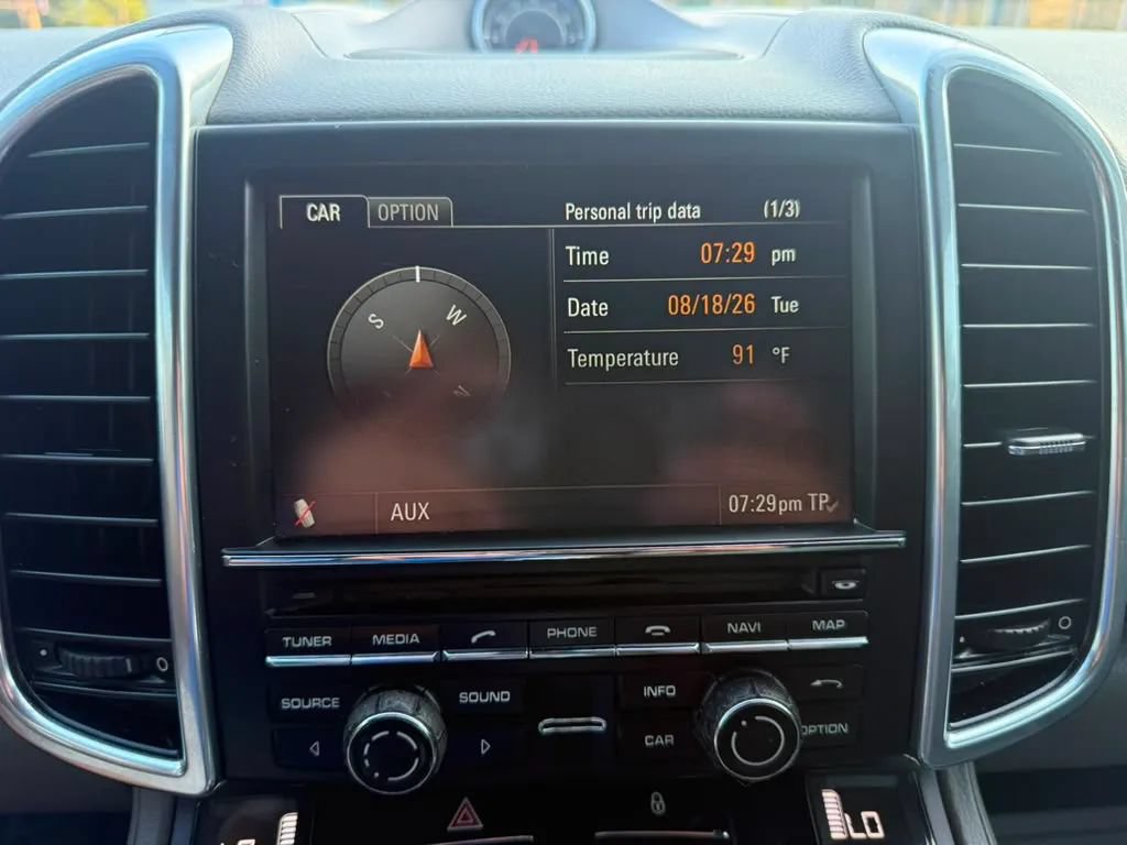 Used 2013 Porsche Cayenne AWD/4WD image 11