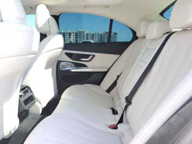 Used 2025 Mercedes-Benz E 350 4MATIC Sedan w/ Driver Assistance Package image 25