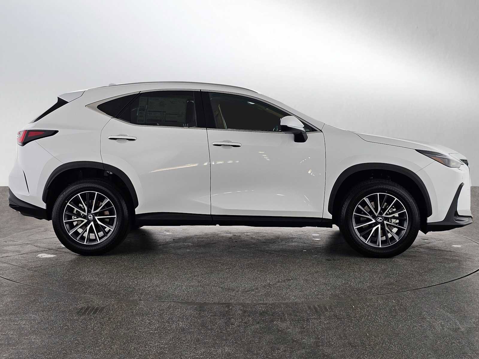 New 2026 Lexus NX 350 AWD image 2