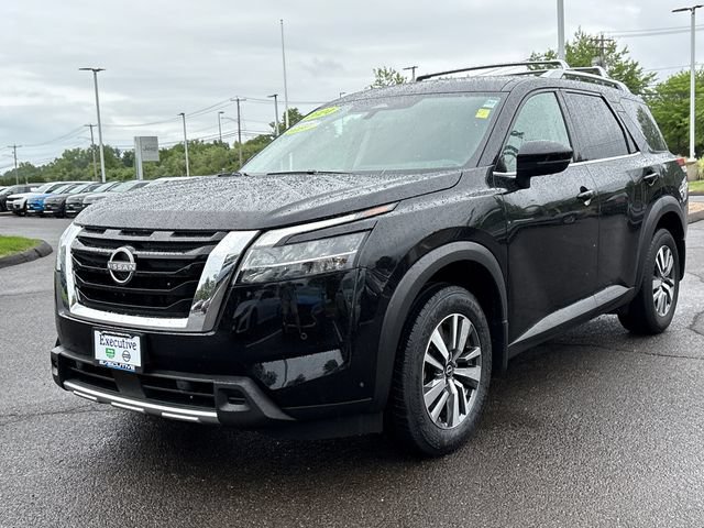 Certified 2024 Nissan Pathfinder SL AWD/4WD image 5