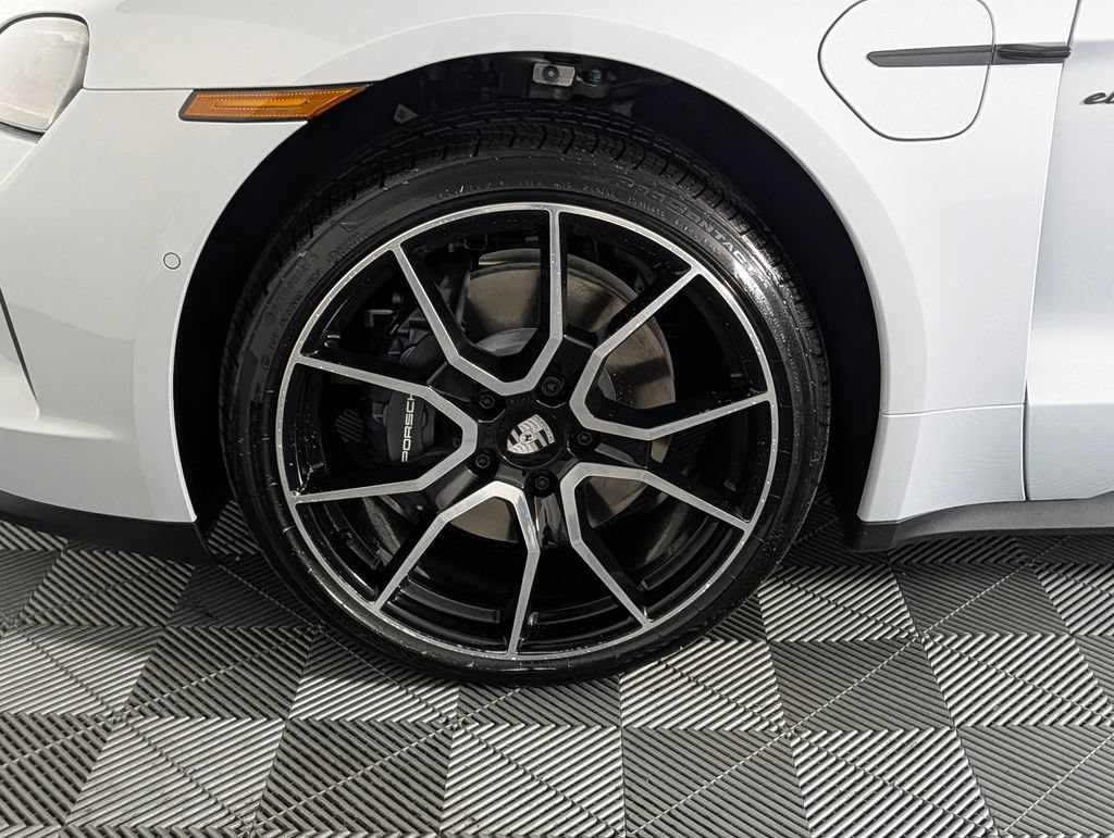 New 2026 Porsche Taycan AWD/4WD image 11