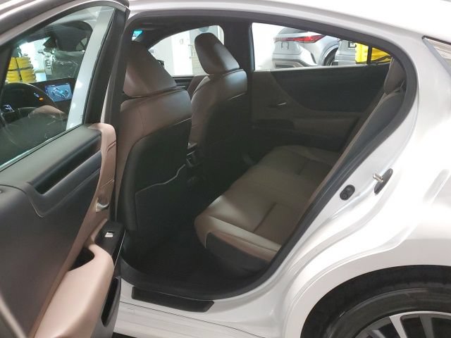 Used 2025 Lexus ES 300h w/ Premium Package FWD image 22