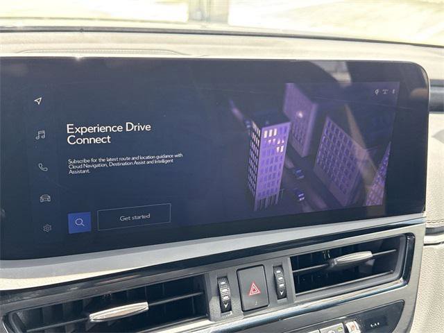 Certified 2024 Lexus ES 350 w/ Premium Package image 18