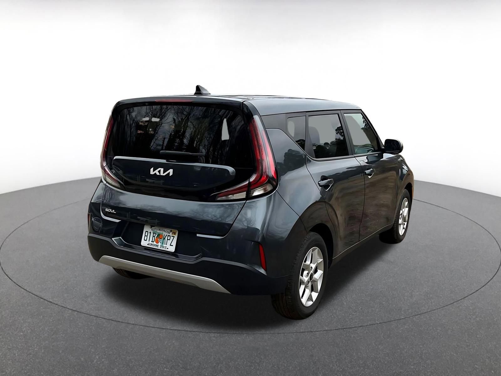 Used 2025 Kia Soul LX w/ LX Technology Package image 17