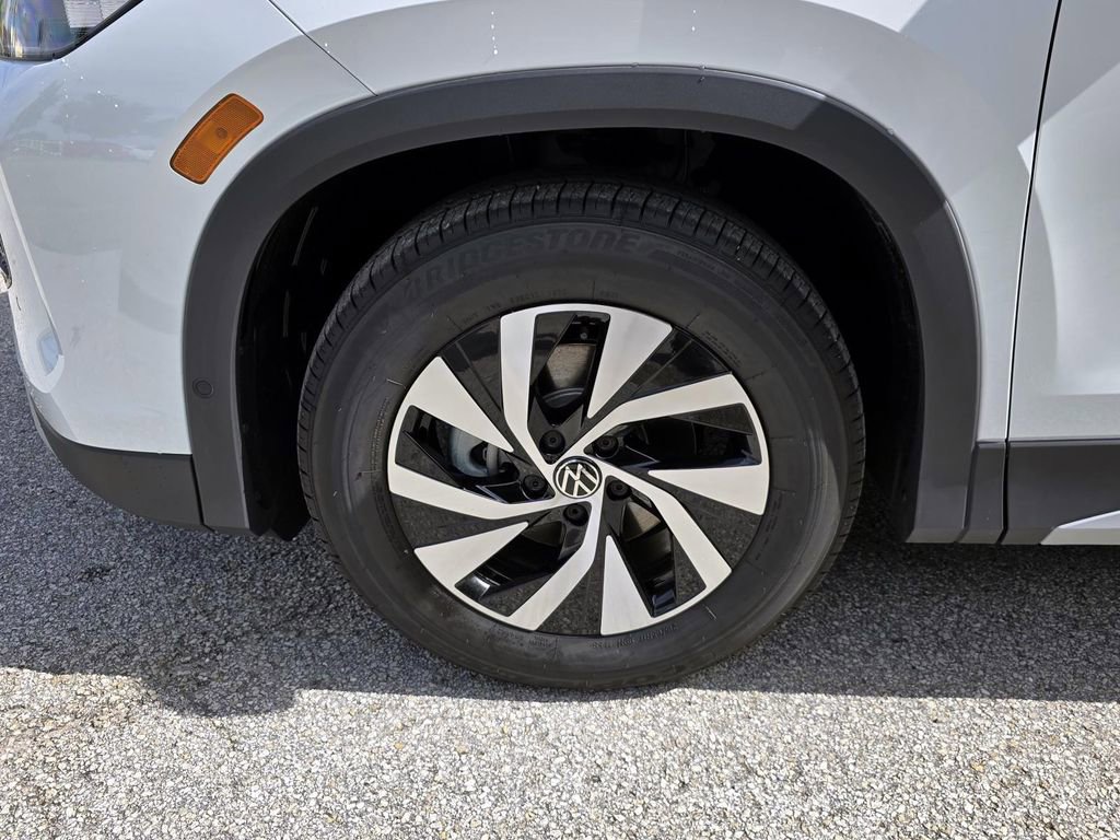 New 2025 Volkswagen Tiguan S image 10