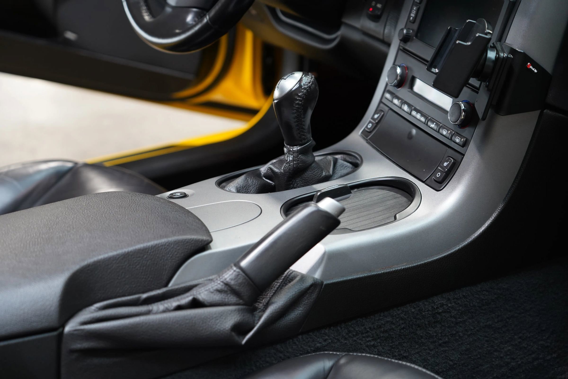 Used 2006 Chevrolet Corvette Coupe w/ Preferred Equipment Group image 55