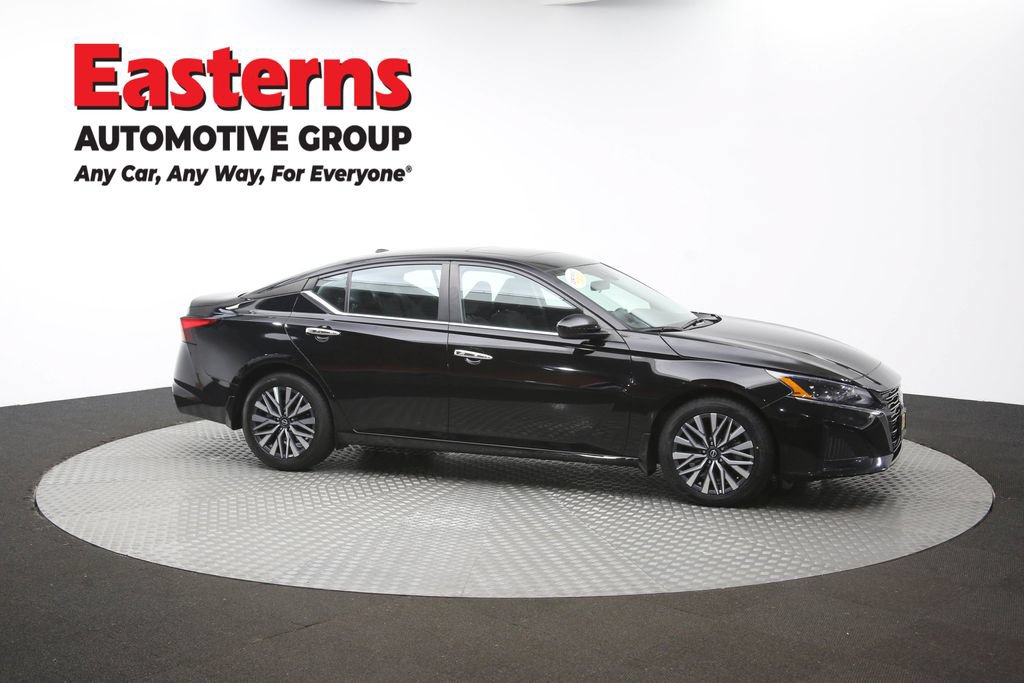 Used 2023 Nissan Altima 2.5 SV w/ SV Premium Package FWD image 48