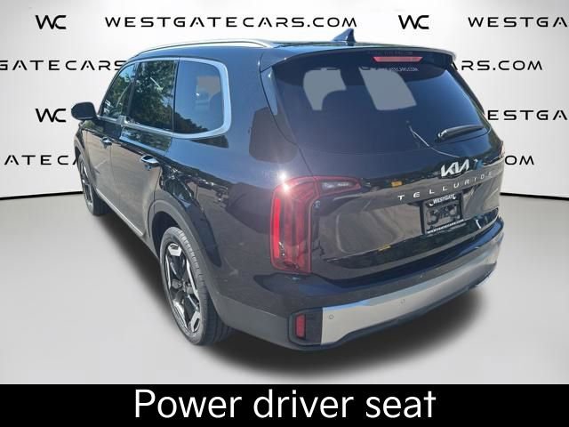 Used 2025 Kia Telluride S FWD image 13