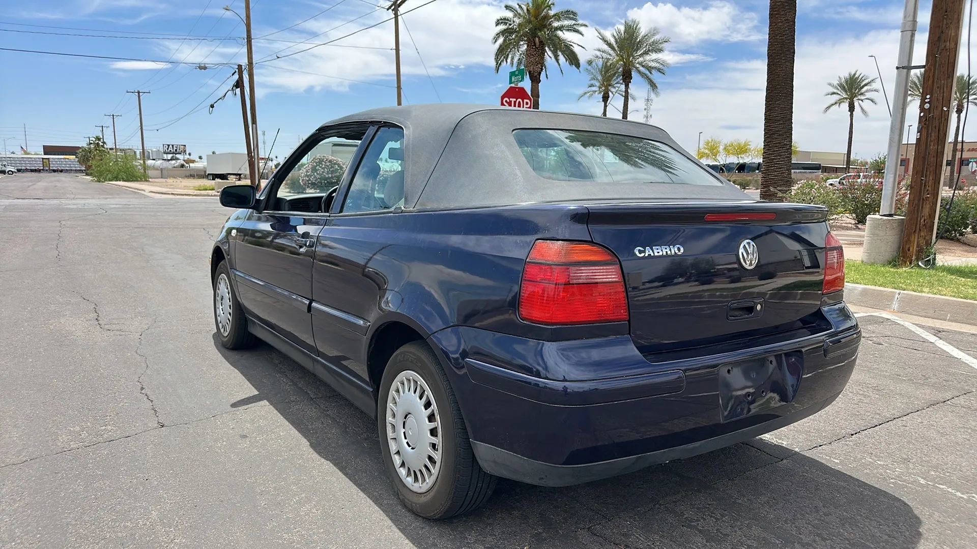 Used 2002 Volkswagen Cabrio GLS image 19