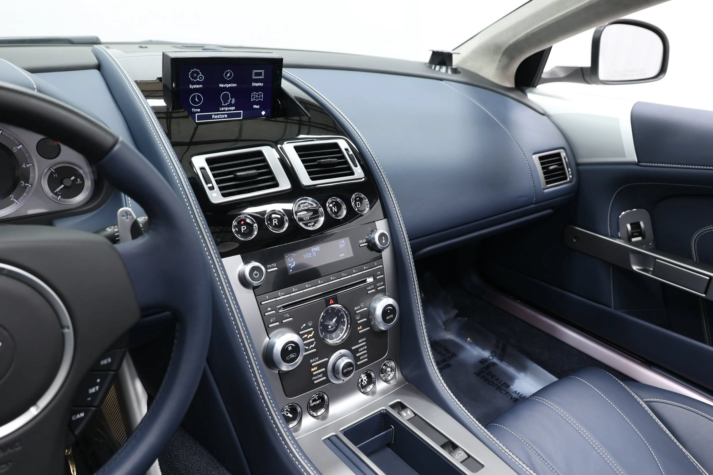 Used 2012 Aston Martin Virage Volante RWD image 43