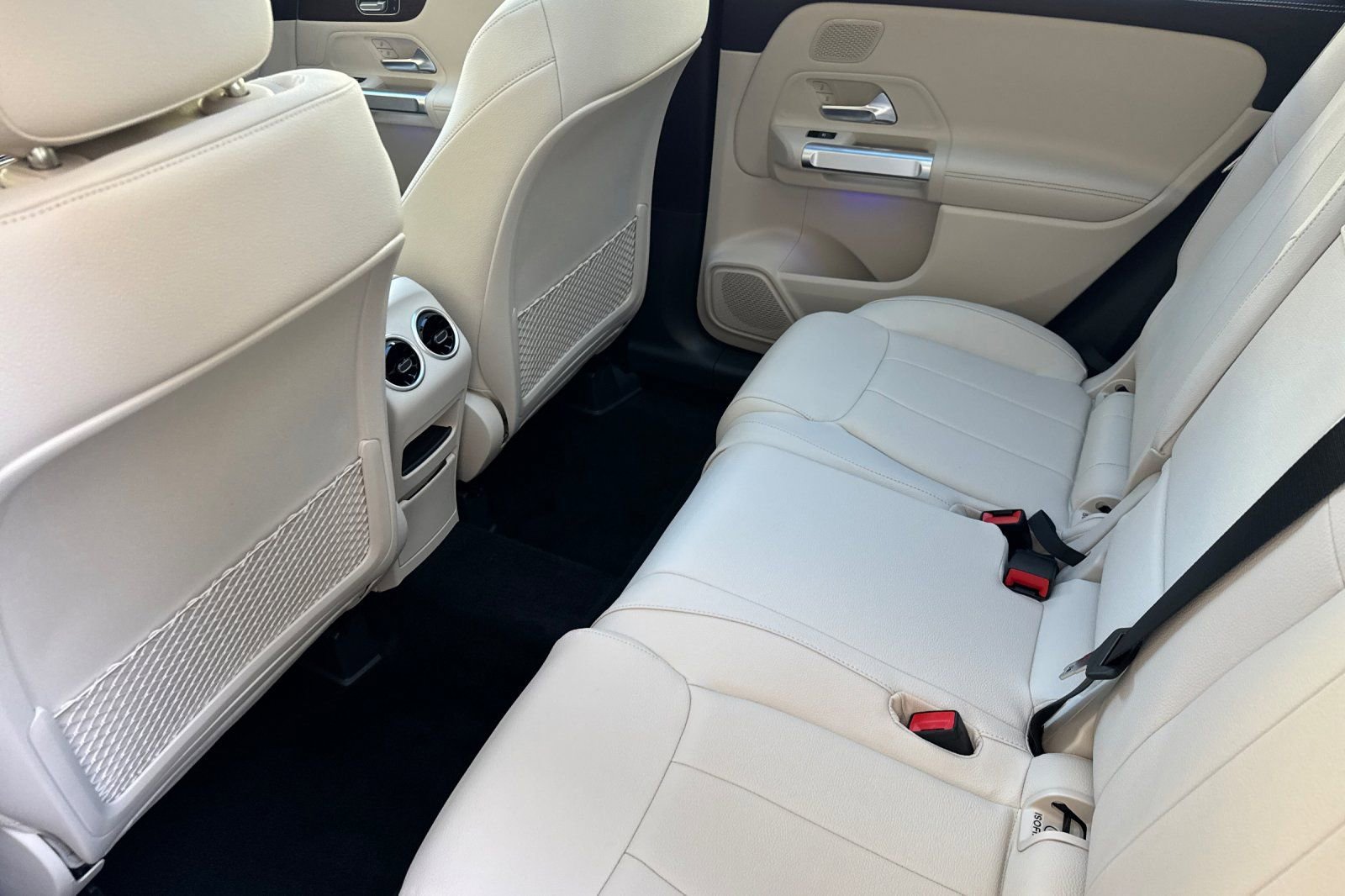 New 2026 Mercedes-Benz GLB 250 image 13