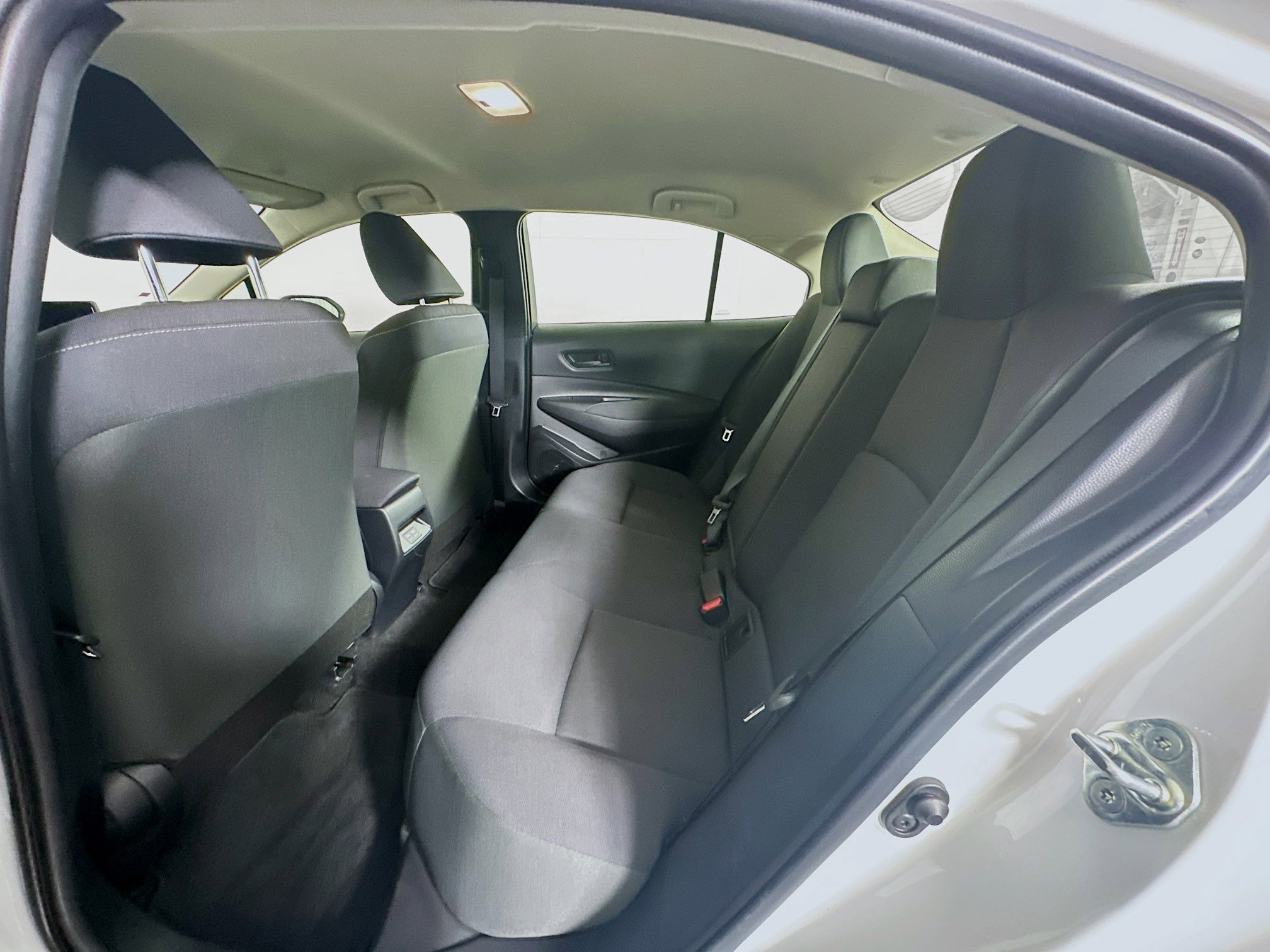 Used 2023 Toyota Corolla LE w/ Carpet Mat Package (TMS) image 26
