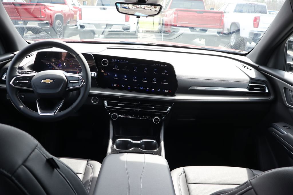 Used 2026 Chevrolet Traverse LT w/ Driver Confidence Package image 22