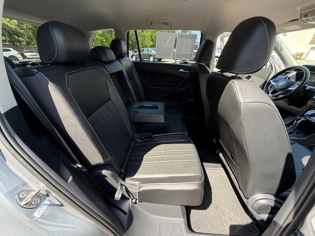 Certified 2023 Volkswagen Tiguan SE FWD image 19