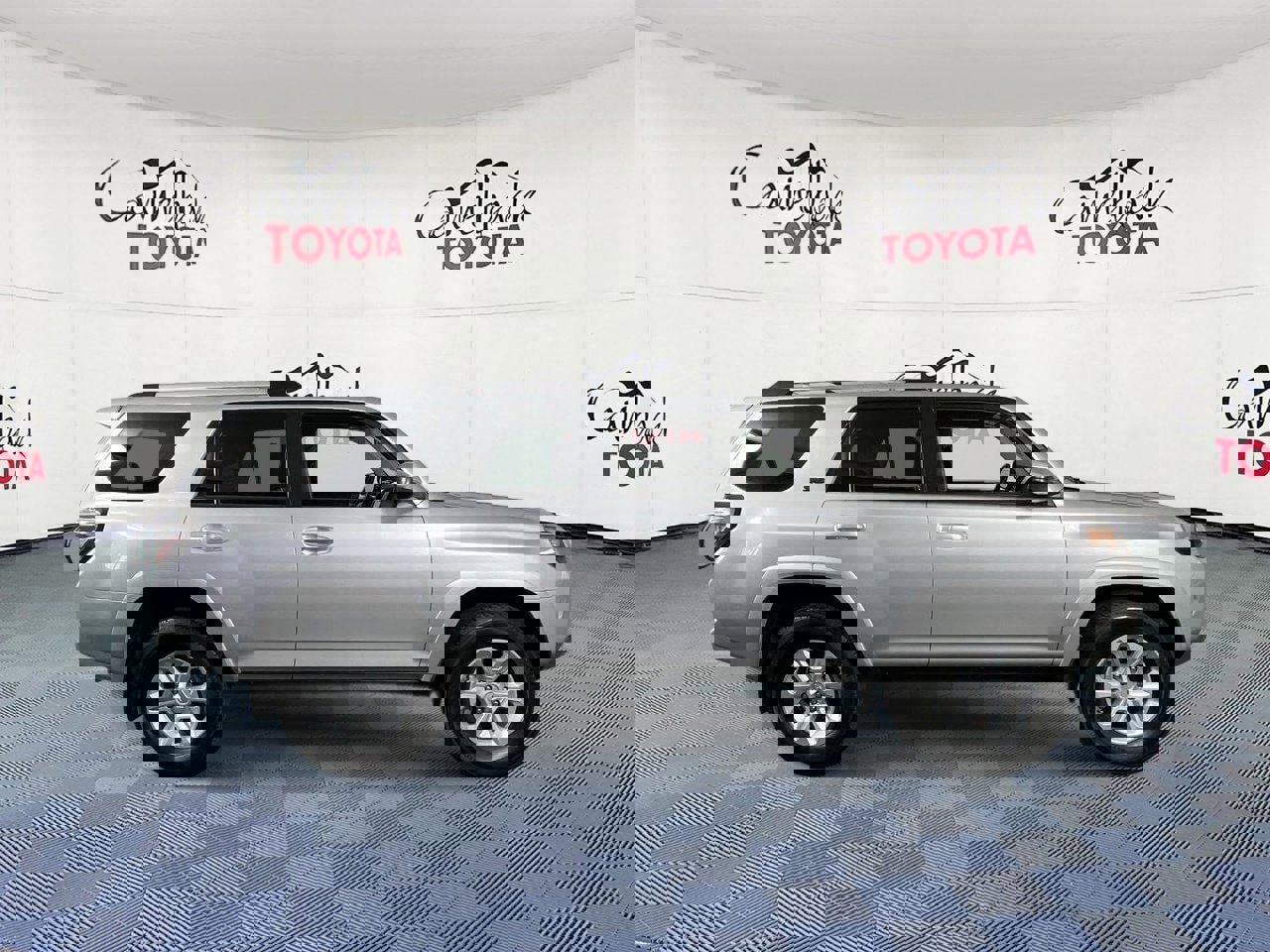 Used 2023 Toyota 4Runner SR5 image 8