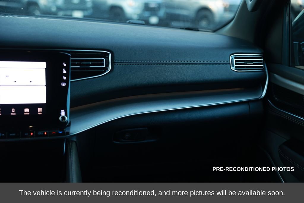 Used 2024 Jeep Wagoneer Series II image 31