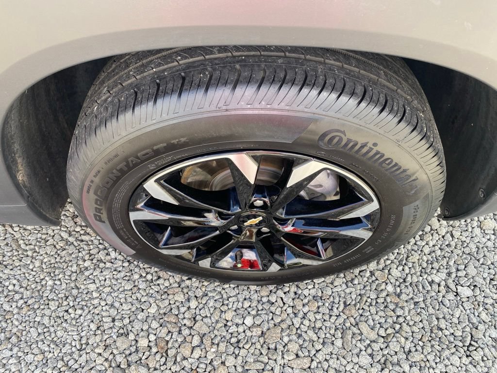 Used 2023 Chevrolet TrailBlazer LT FWD image 24