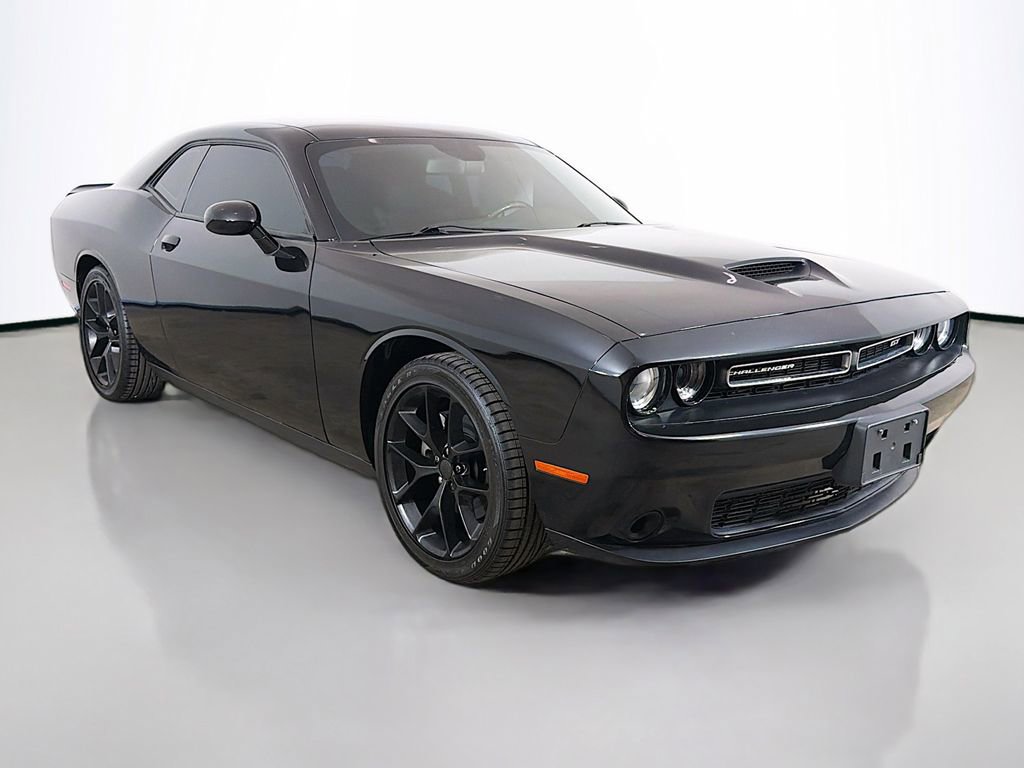 Used 2023 Dodge Challenger GT RWD image 2