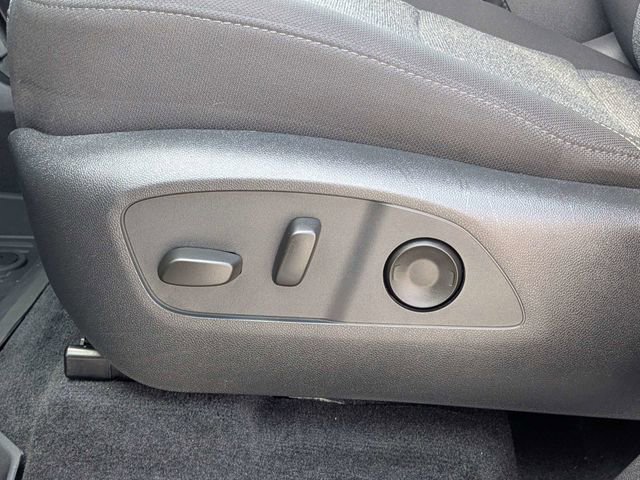 Used 2025 GMC Acadia Elevation FWD image 19