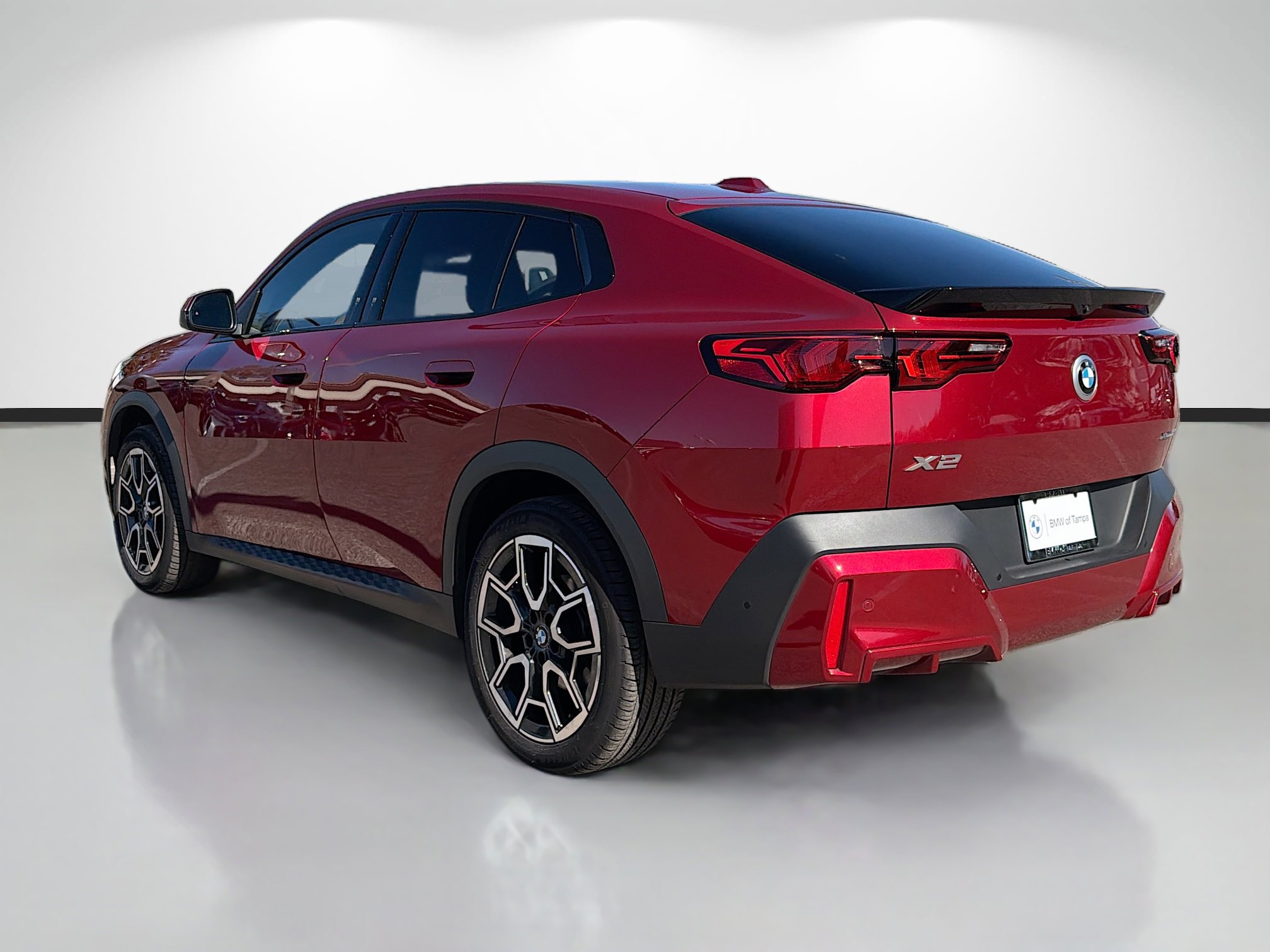 Used 2025 BMW X2 xDrive28i image 5