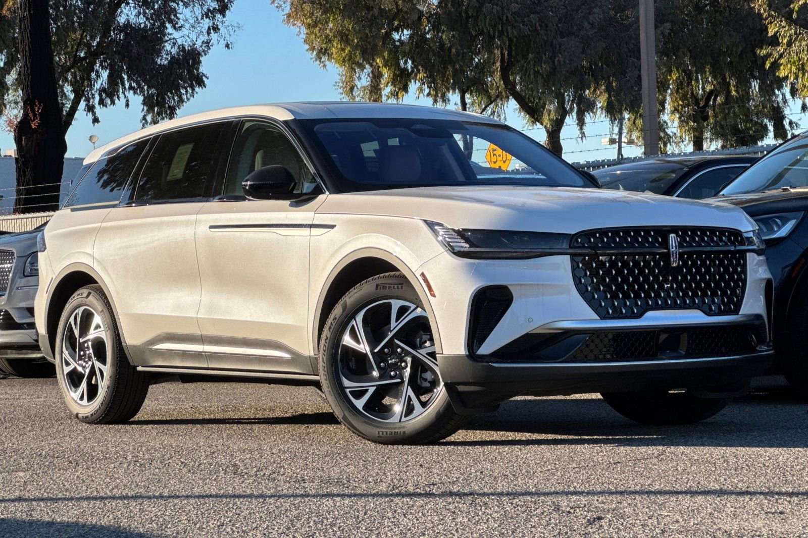 New 2026 Lincoln Nautilus Premier w/ Equipment Group 102A image 2