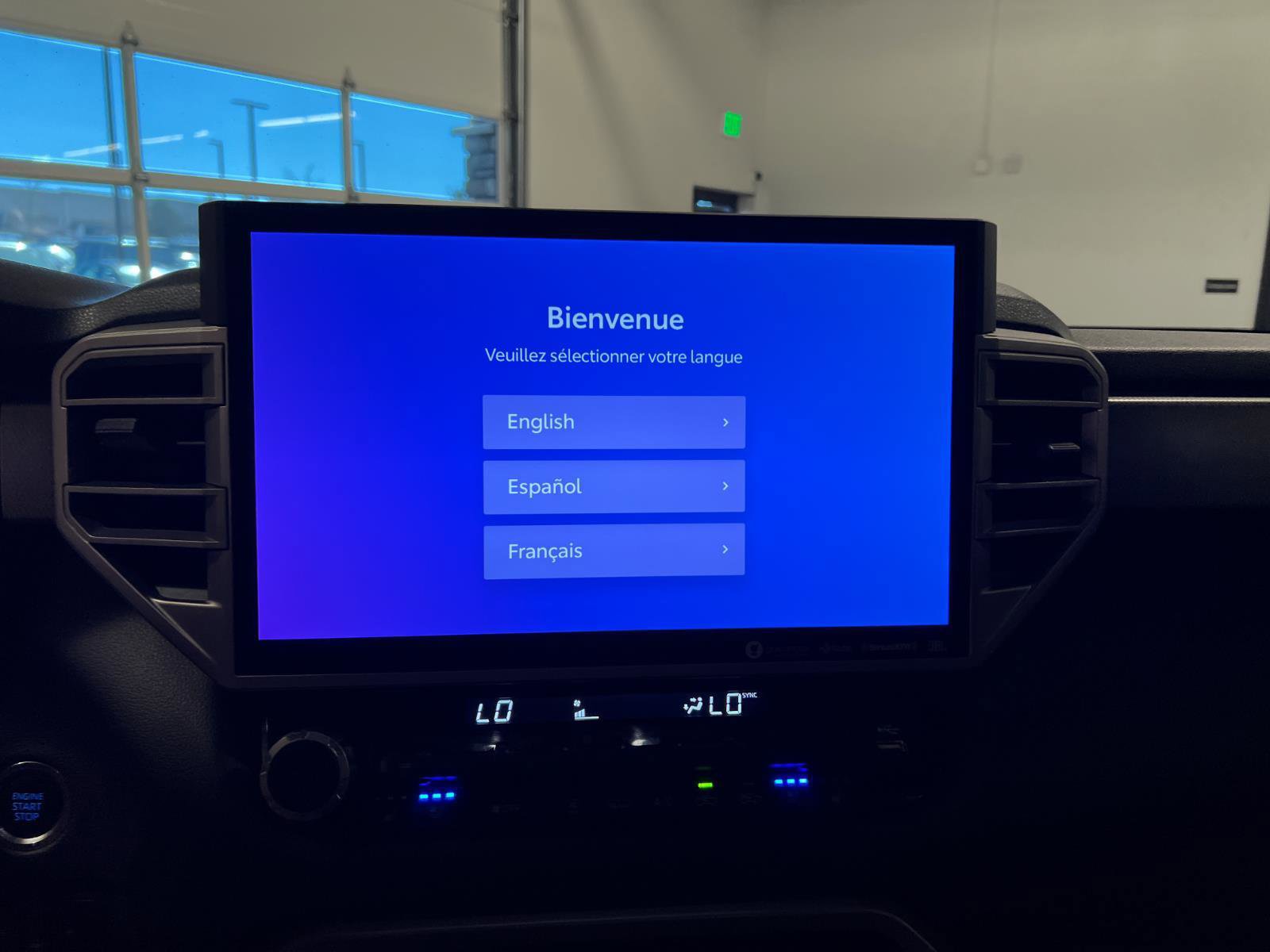 Used 2024 Toyota Tundra Limited AWD/4WD image 17