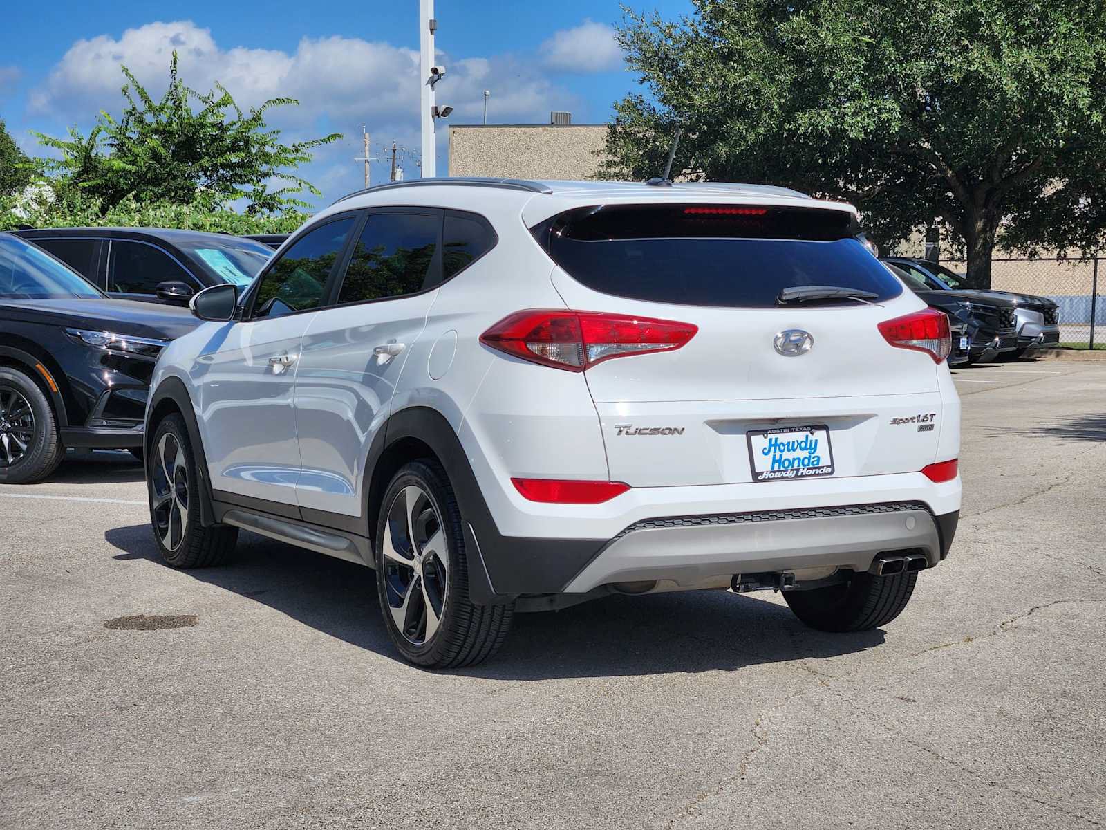Used 2017 Hyundai Tucson Sport w/ Cargo Package AWD/4WD image 5