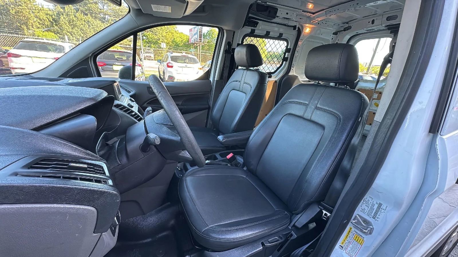 Used 2020 Ford Transit Connect XL image 10