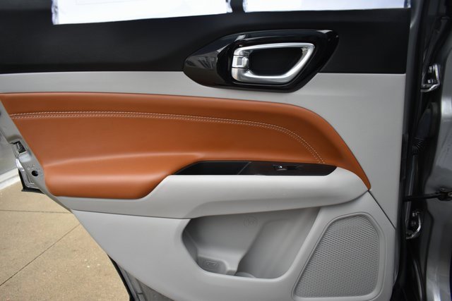 Used 2022 Jeep Compass Limited image 29