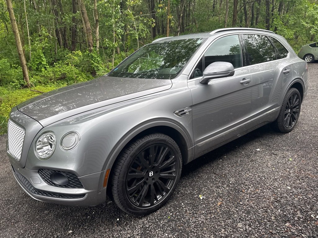 Used 2018 Bentley Bentayga Activity image 13