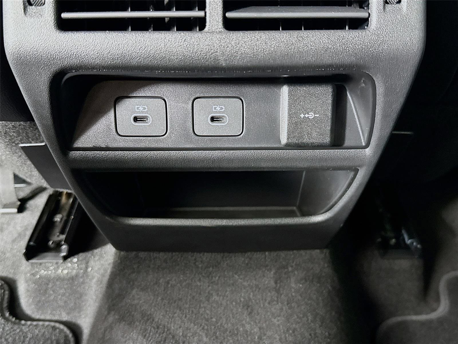 New 2026 Land Rover Discovery Sport Landmark AWD/4WD image 28
