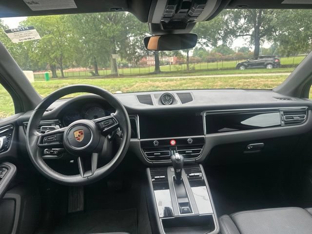 Used 2023 Porsche Macan S AWD/4WD image 13