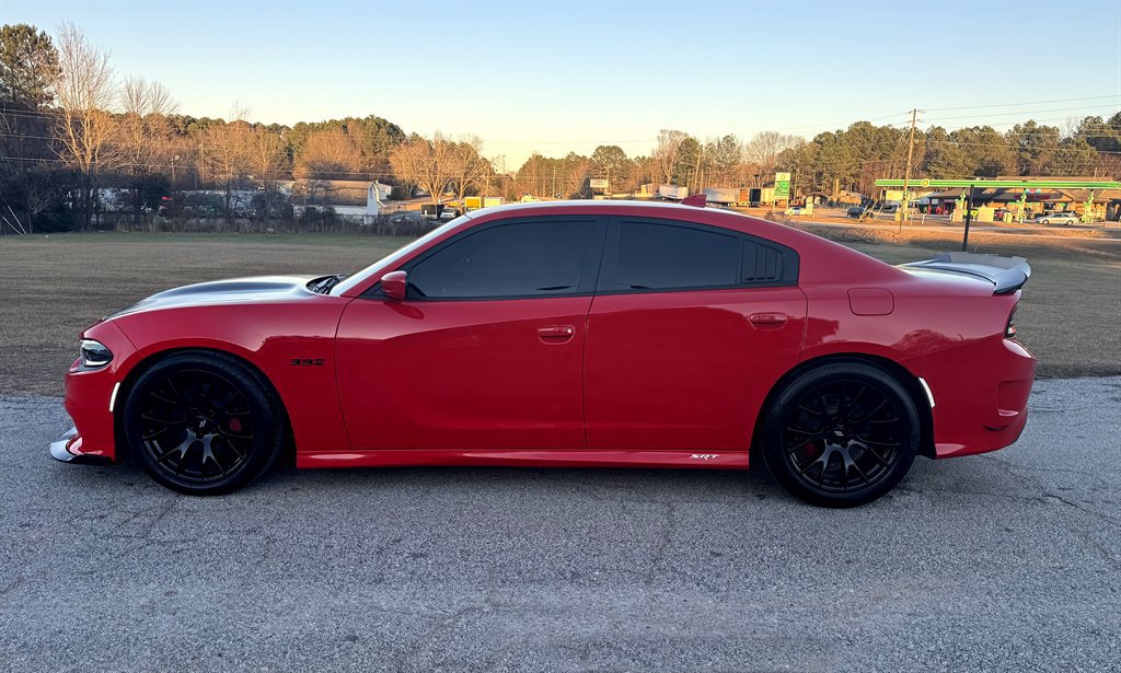 Used 2019 Dodge Charger Scat Pack RWD image 11
