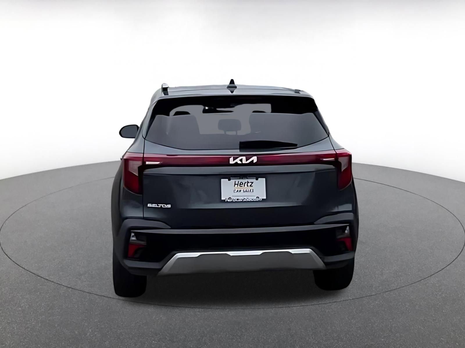 Used 2025 Kia Seltos S image 11