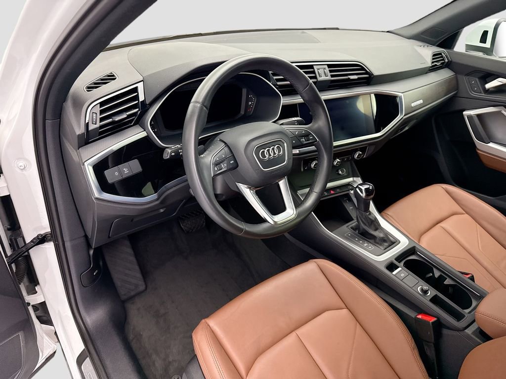 Used 2022 Audi Q3 2.0T Premium Plus AWD/4WD image 9
