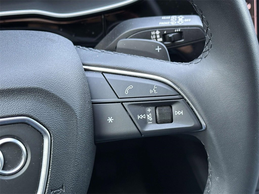 Used 2025 Audi Q3 2.0T Premium w/ Convenience Package image 22