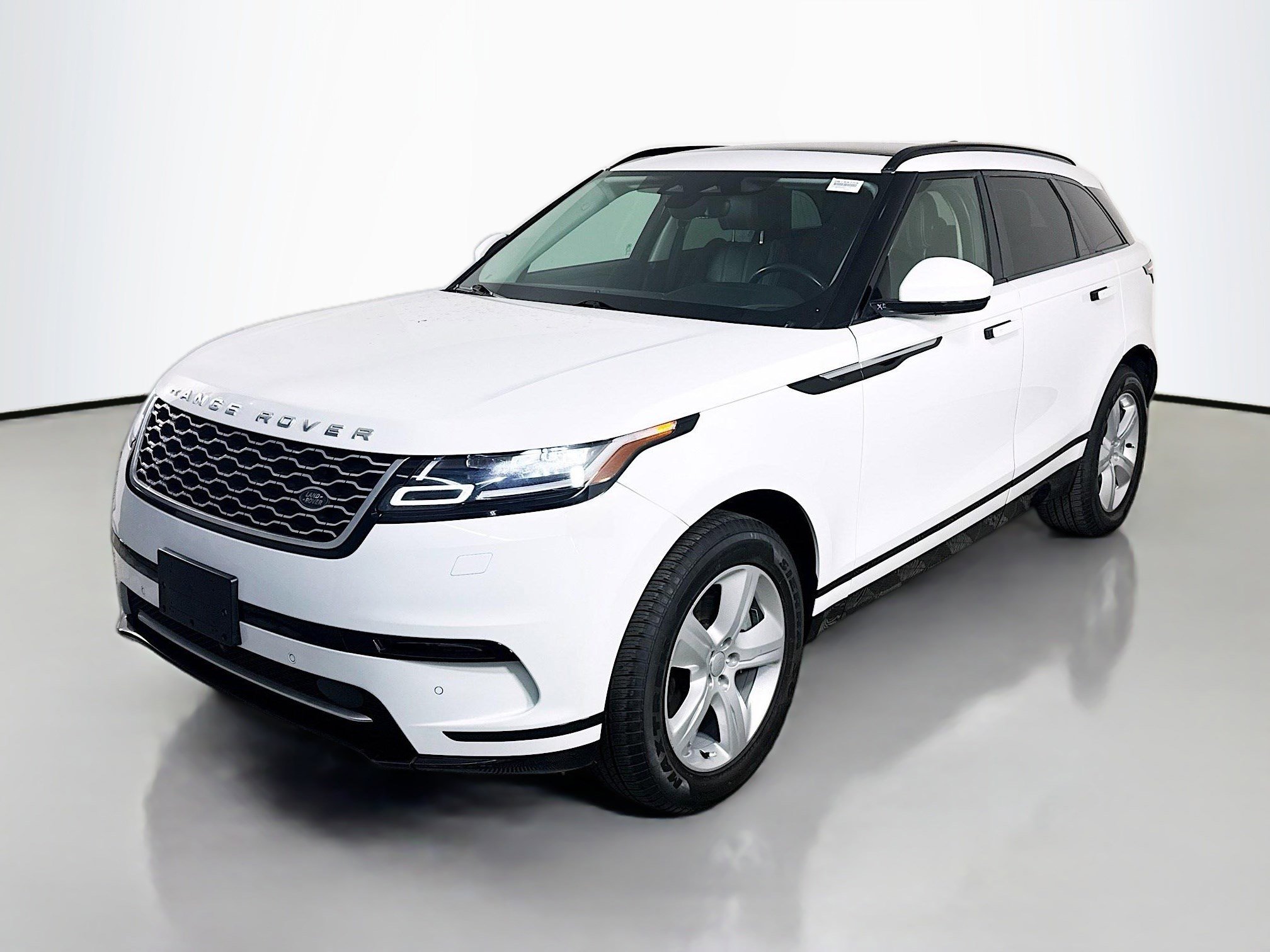 Used 2022 Land Rover Range Rover Velar S AWD/4WD image 4