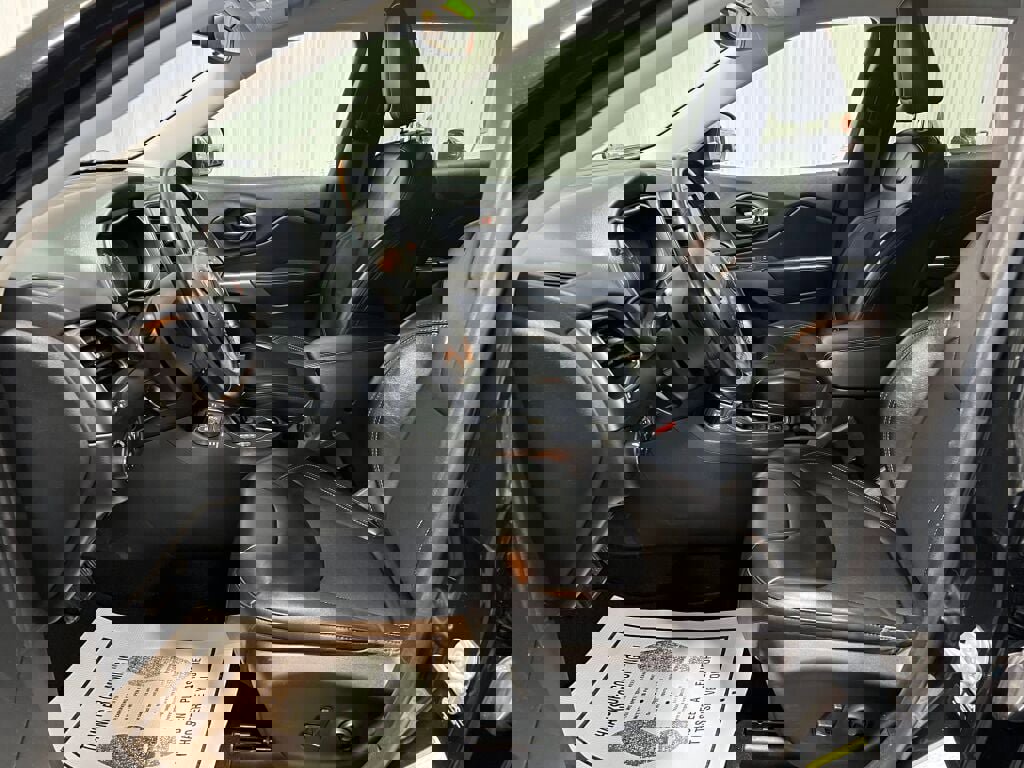 Used 2021 Jeep Cherokee Latitude Plus image 5